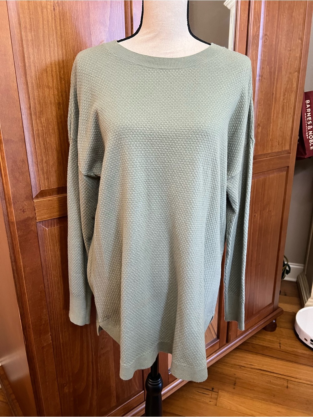 LOFT Textured Crewneck Sweater in Sage